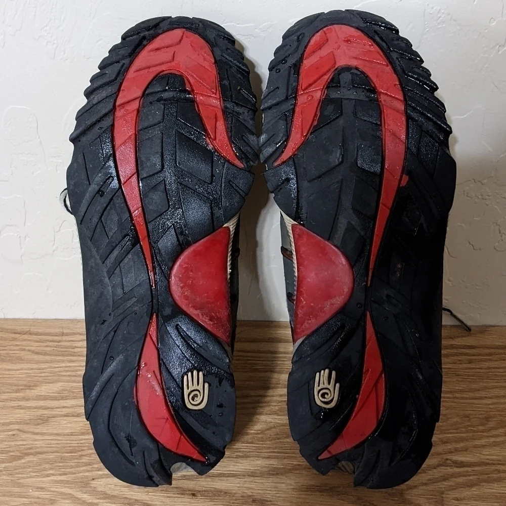 Teva Hiking Shoes - Picture 7 of 9